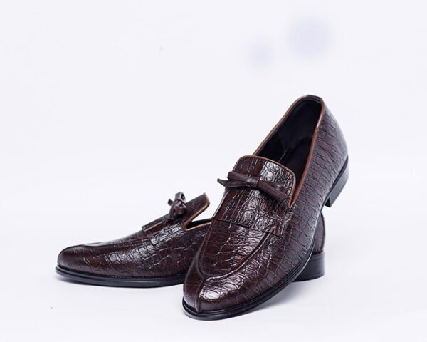 Men's Stylish Scale Print Tassel Slip On Dress Shoes