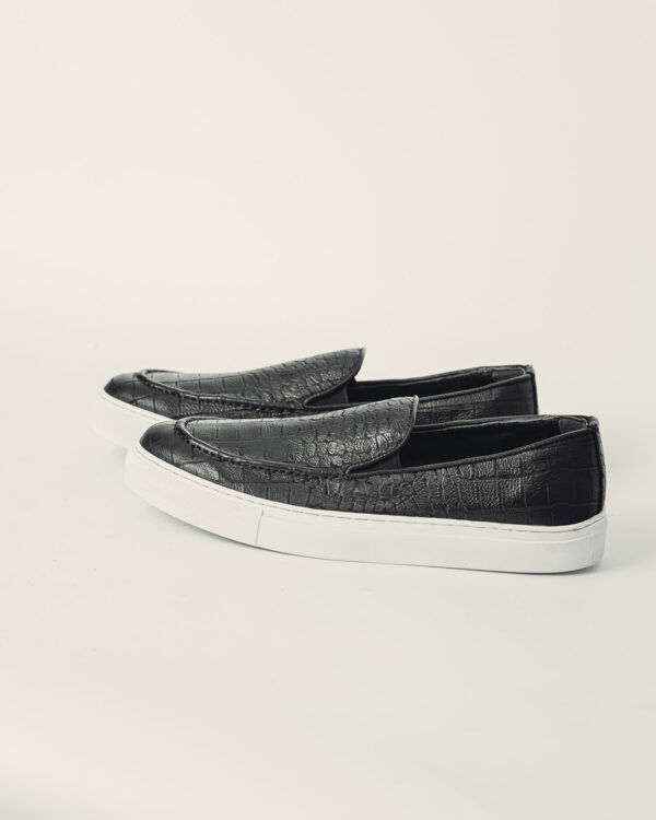 Leather Luxury casual leather sneakers - Image 2