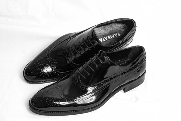 TIMELESS BROGUES