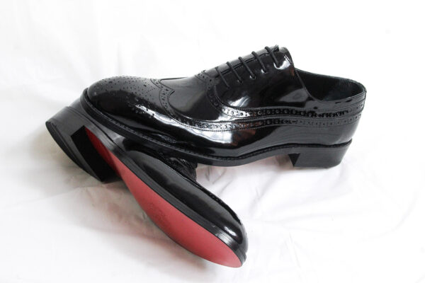 TIMELESS BROGUES - Image 2